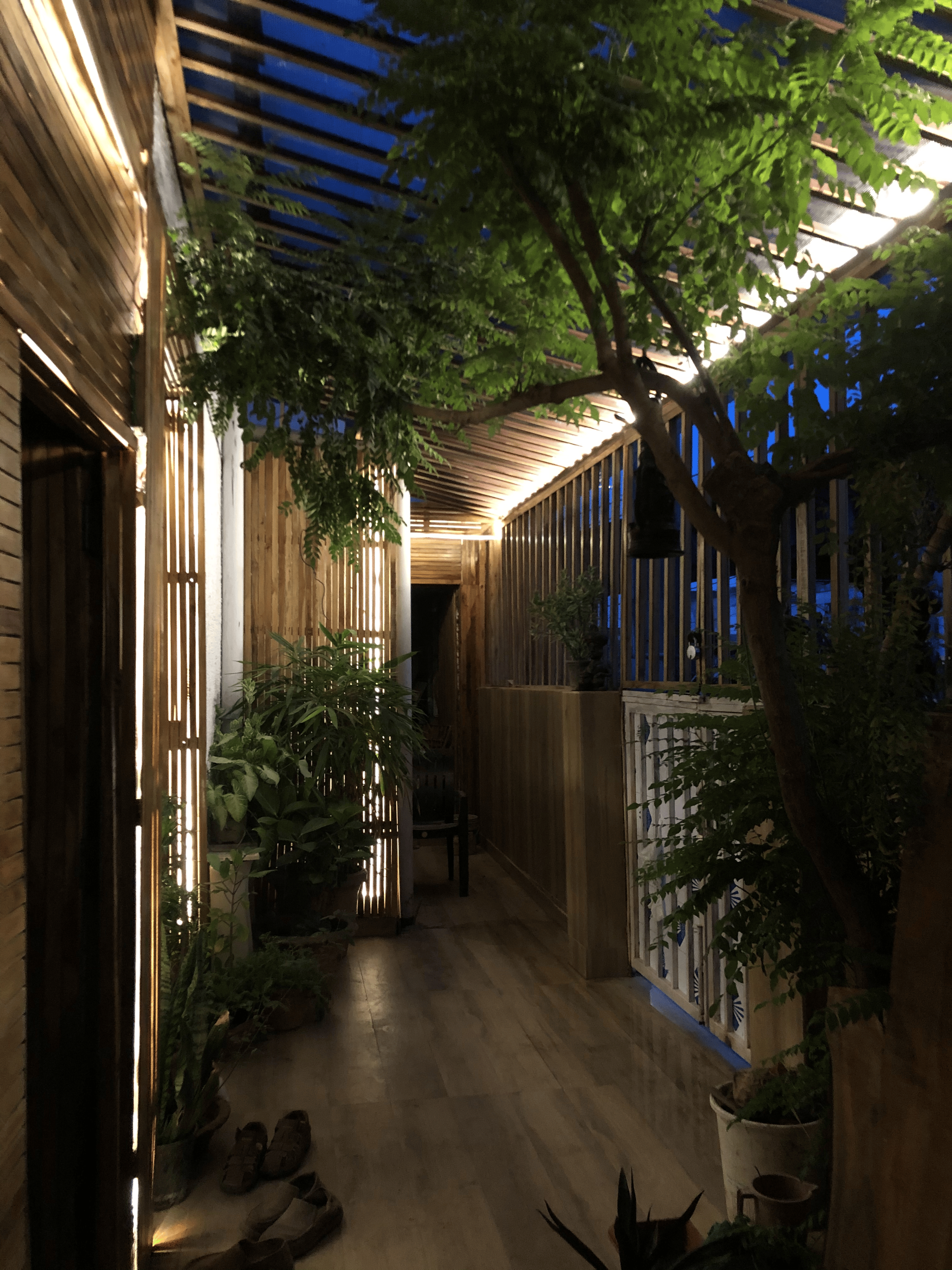 Example image as parallax background.